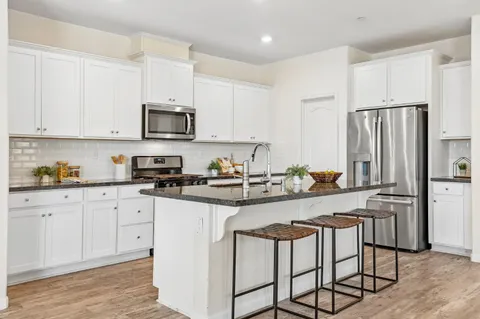 $629,900 | 9471 Pasaje Place, Elk Grove, CA 95624
