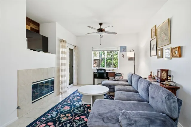 $314,999 | 26450 Arboretum Way, Unit 1006, Murrieta, CA 92563