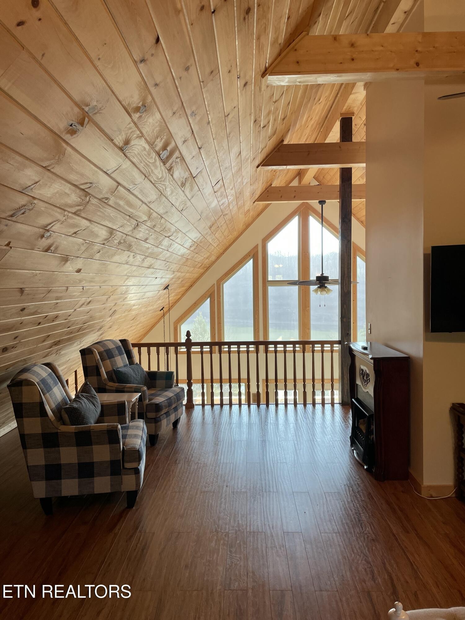 625 Bluff View Road New Tazewell, TN 37825 - Photo 17 of 57