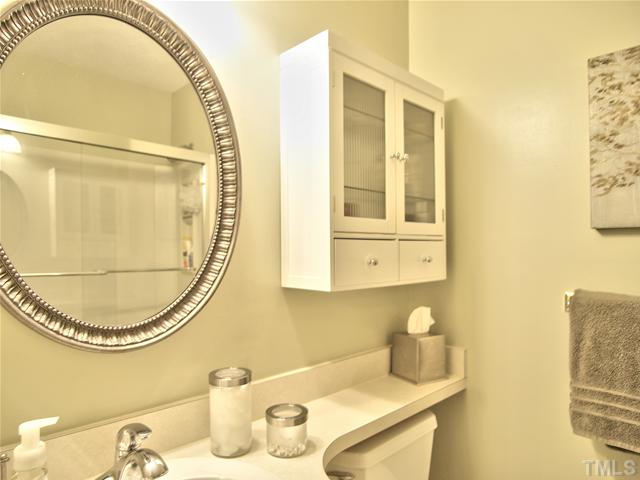 4527 Hershey Court Raleigh, NC 27613 - Photo 10 of 25 Gallery Image 10