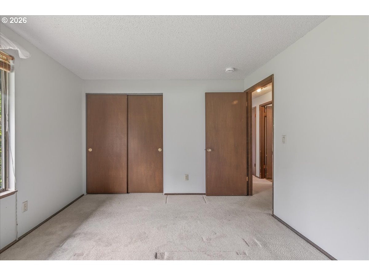 10036 Southwest 50th Avenue Portland, OR 97219 - Photo 20 of 34 Gallery Image 20