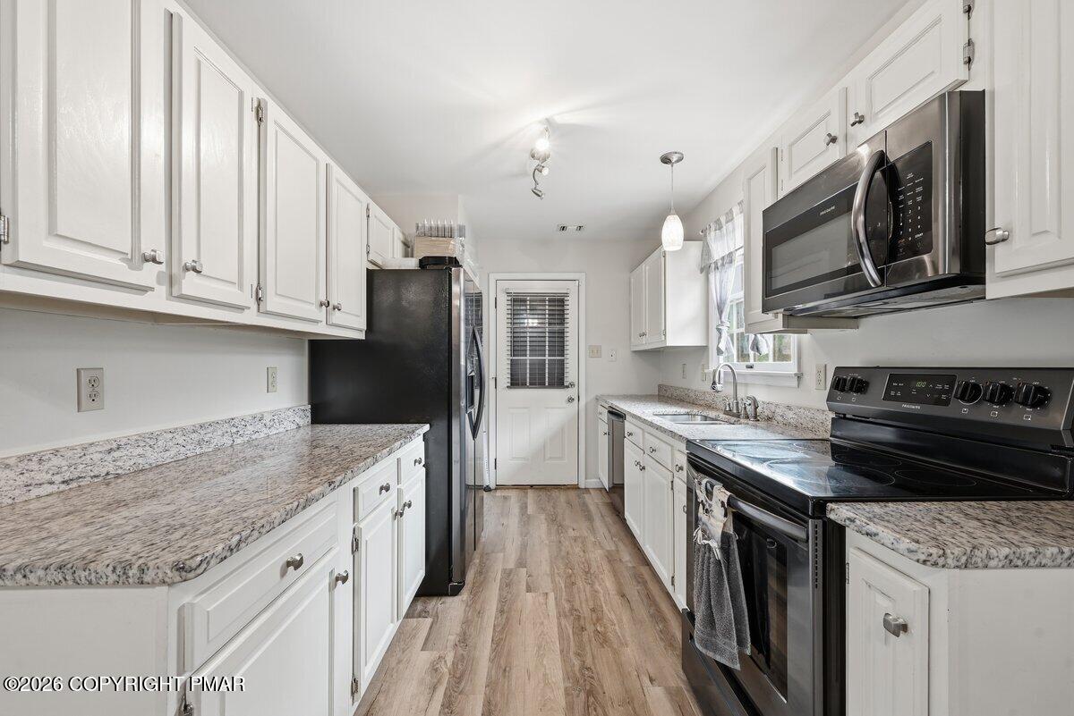 5682 Cherry Valley Road Stroudsburg, PA 18360 - Photo 36 of 55 005_DSC_0039