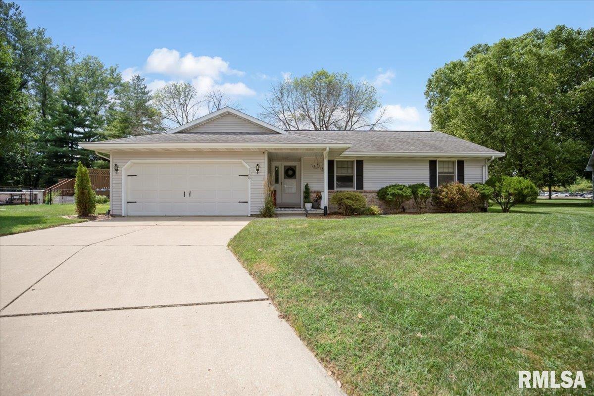 1100 Bolin Court Springfield, IL 62703 - Photo 1 of 15