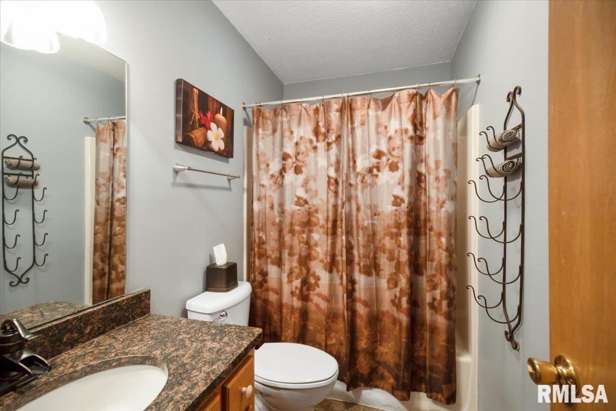 1100 Bolin Court Springfield, IL 62703 - Photo 7 of 15