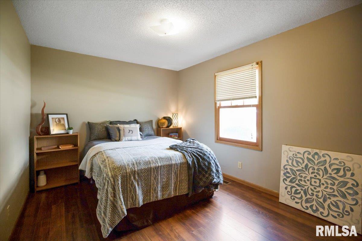 1100 Bolin Court Springfield, IL 62703 - Photo 8 of 15