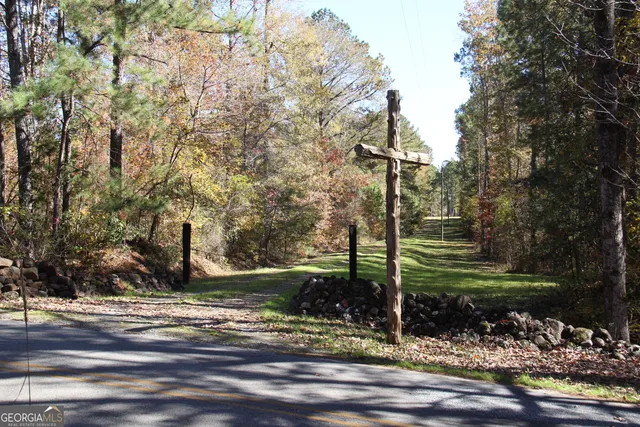 $975,000 | 504 Jenkins Road, Forsyth, GA 31029