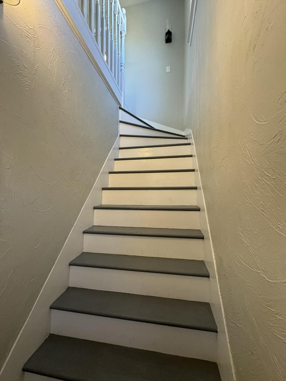 19 Weir Avenue Taunton, MA 02780 - Photo 15 of 29