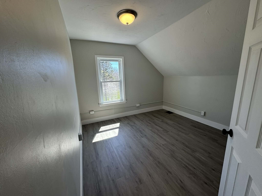 19 Weir Avenue Taunton, MA 02780 - Photo 18 of 29