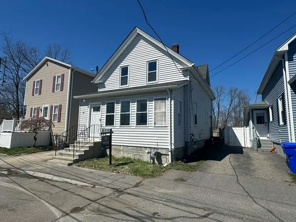 $499,999 | 19 Weir Avenue, Taunton, MA 02780