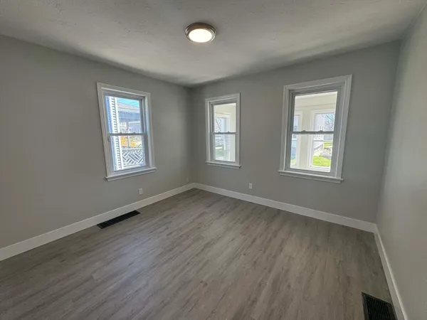 $499,999 | 19 Weir Avenue, Taunton, MA 02780