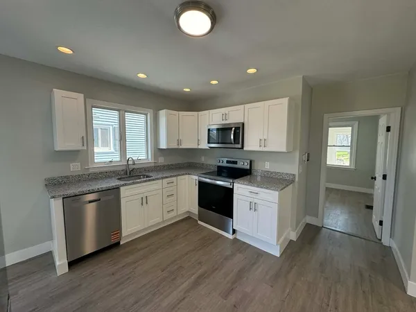 $499,999 | 19 Weir Avenue, Taunton, MA 02780