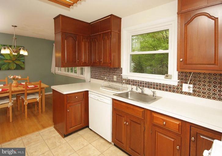 3713 Nimitz Road Kensington, MD 20895 - Photo 2 of 17 Kitchen #2