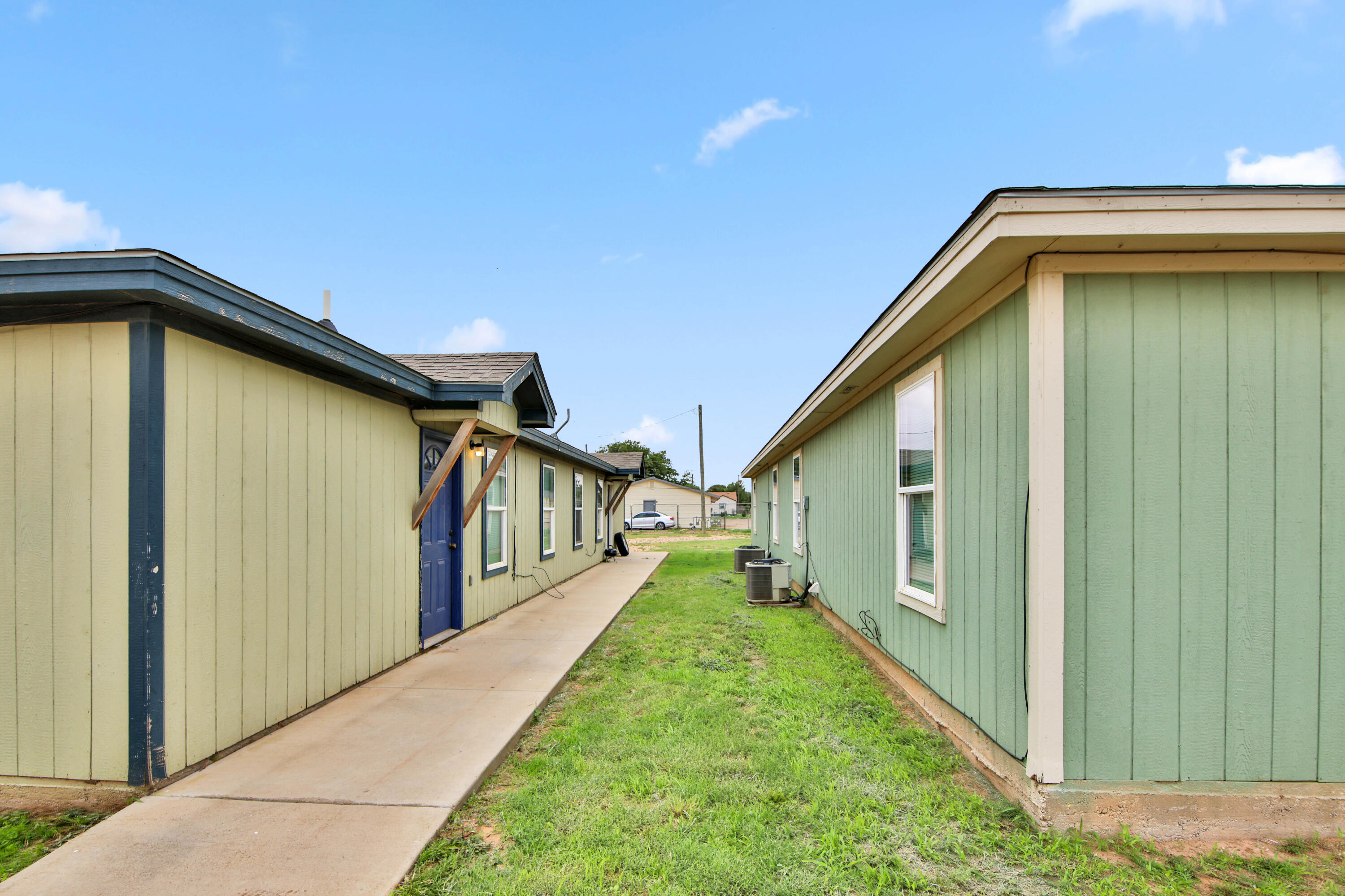 211 36th Street Lubbock, TX 79404 - Photo 2 of 19 IMG_3412