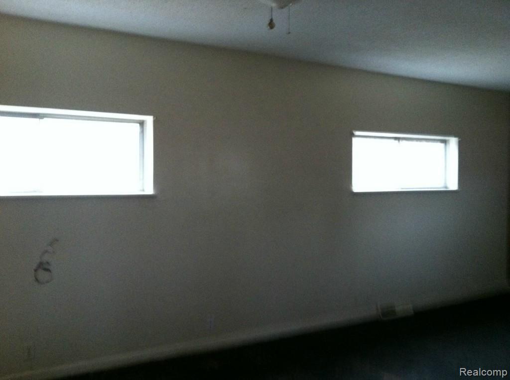 6123 Denton Road Belleville, MI 48111 - Photo 4 of 14 Denton 002.jpg