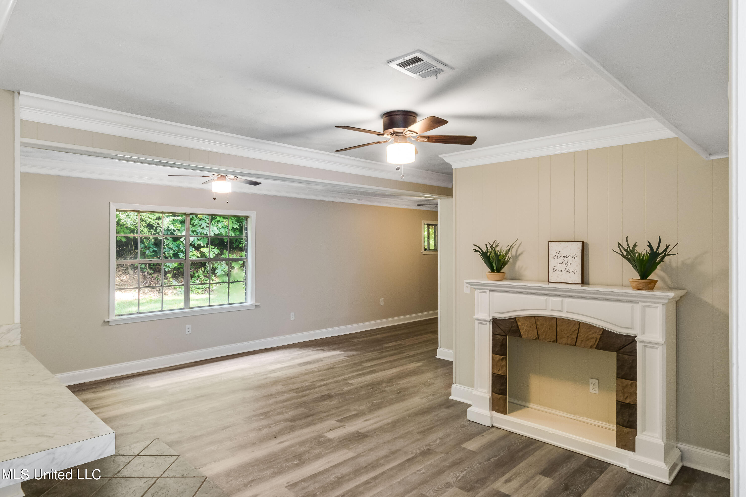4922 Halls Ferry Road Vicksburg, MS 39180 - Photo 28 of 43 4922 Halls Ferry-21