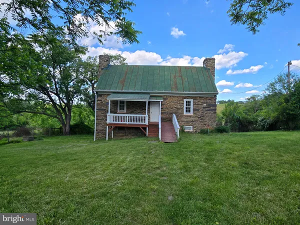 $2,000 | 11160 Pleasant Vale Road, Markham, VA 22643
