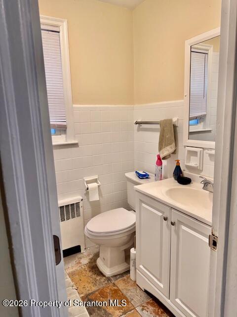 815 Monroe Avenue Scranton, PA 18510 - Photo 9 of 38 Monroe bath off kitchen 2