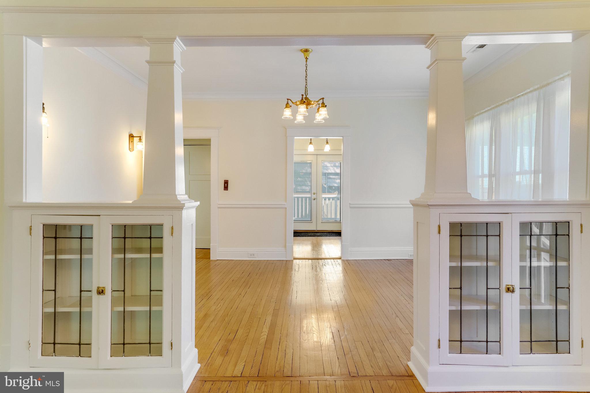 2436 North Glebe Road Arlington, VA 22207 - Photo 25 of 74 Amazing woodwork in this Bungalow...