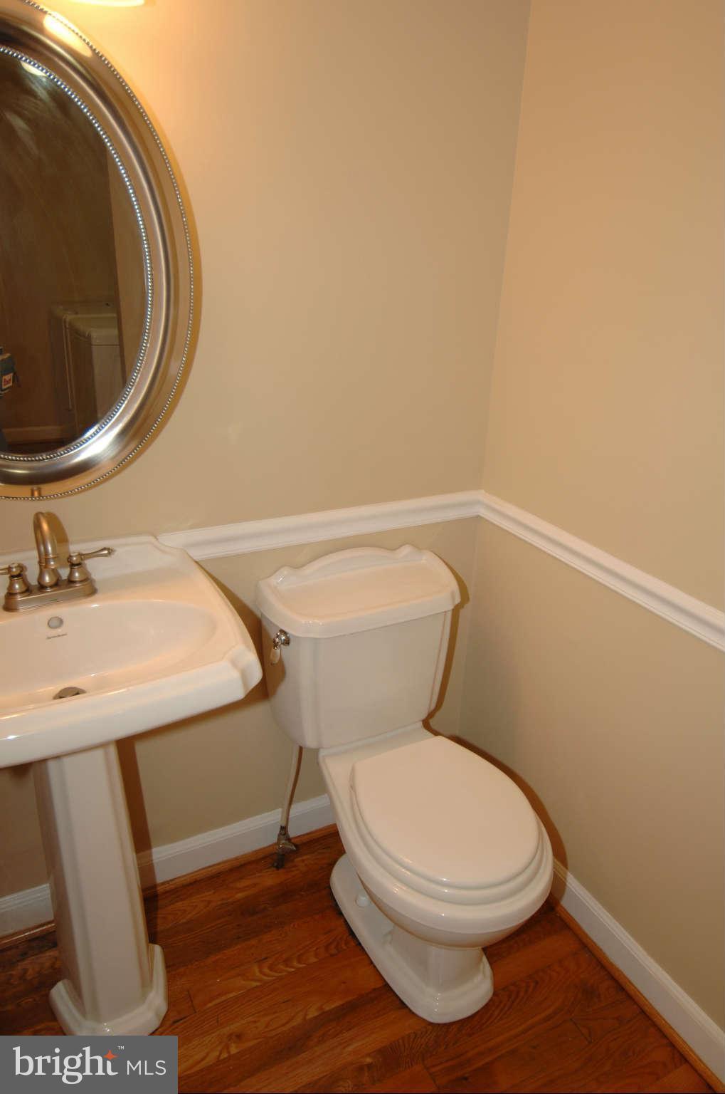 1109 Riva Ridge Drive Great Falls, VA 22066 - Photo 13 of 27 Bath