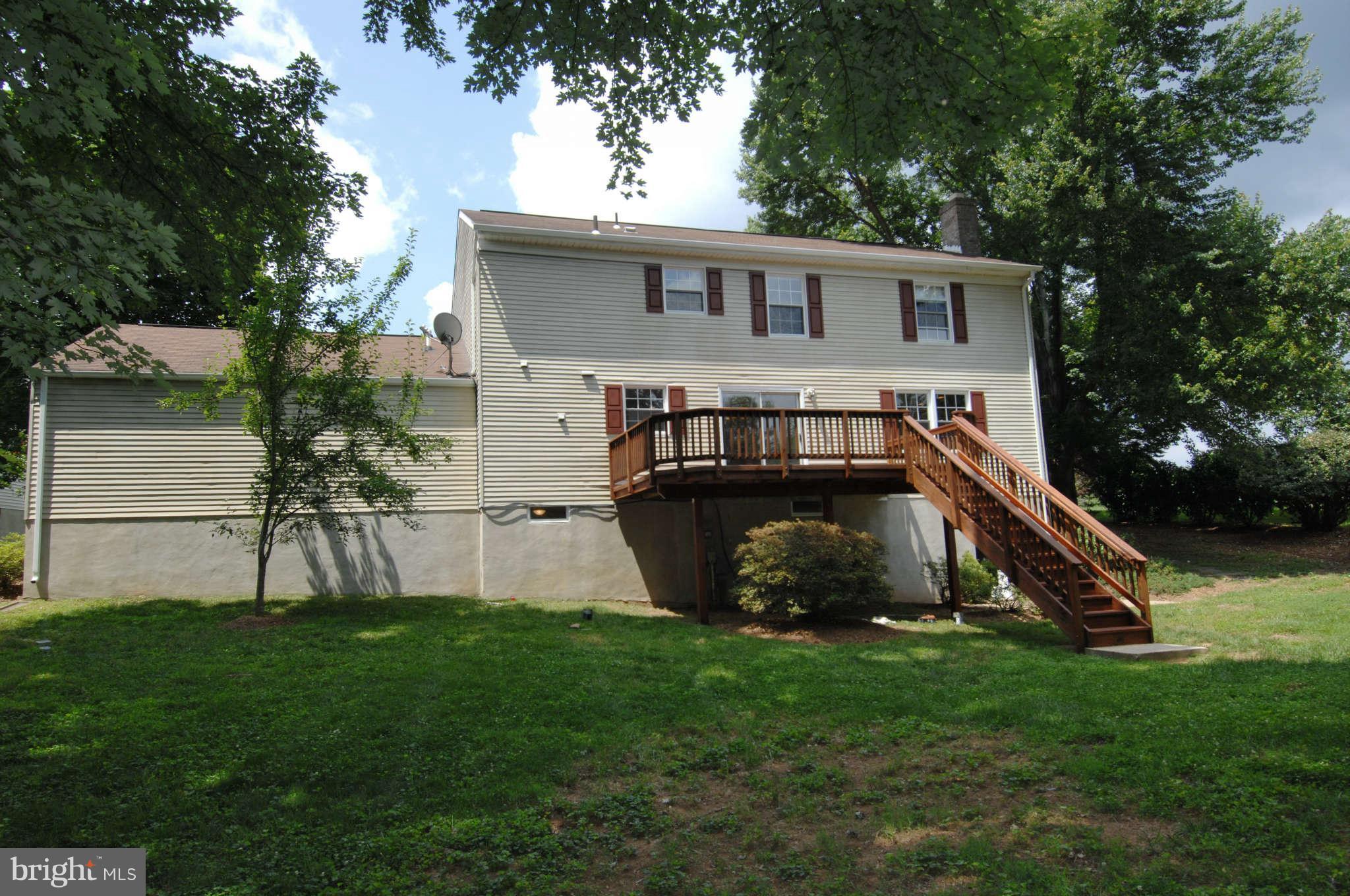 1109 Riva Ridge Drive Great Falls, VA 22066 - Photo 3 of 27 Exterior (Rear)