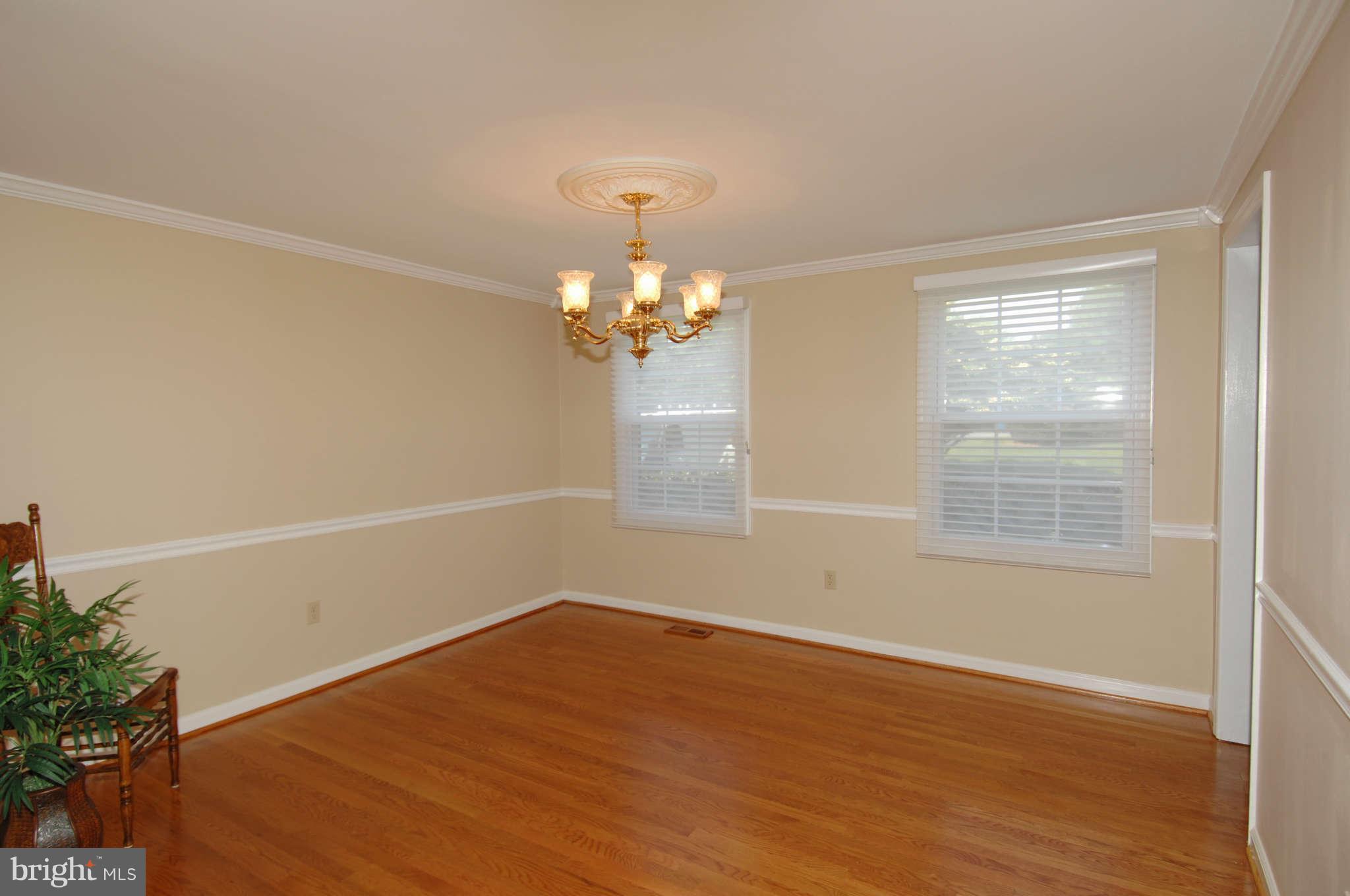 1109 Riva Ridge Drive Great Falls, VA 22066 - Photo 9 of 27 Dining Room