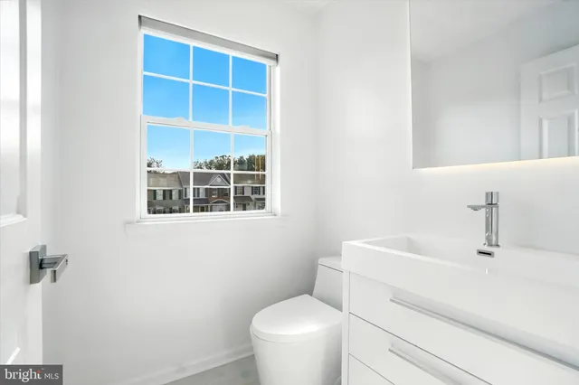 $284,900 | 156 Country Ridge Drive, Red Lion, PA 17356