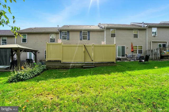 $284,900 | 156 Country Ridge Drive, Red Lion, PA 17356