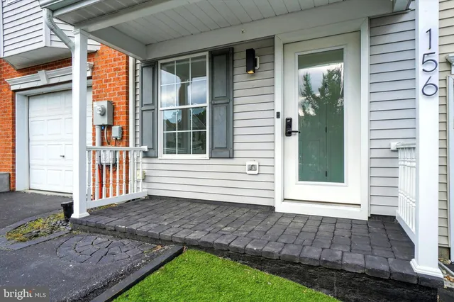 $284,900 | 156 Country Ridge Drive, Red Lion, PA 17356