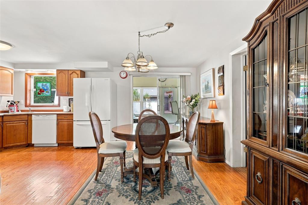 324 Riviera Drive DeBary, FL 32713 - Photo 9 of 41 Gallery Image 9