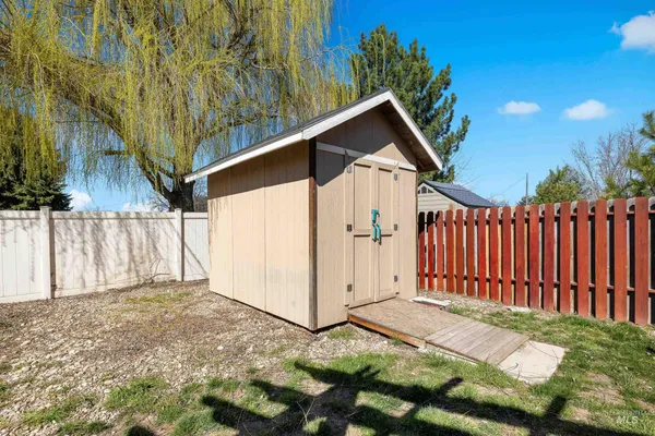 $414,900 | 2718 Cyan Avenue, Caldwell, ID 83605