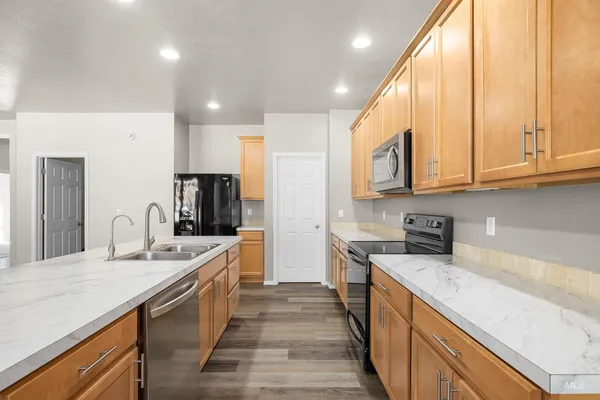 $414,900 | 2718 Cyan Avenue, Caldwell, ID 83605