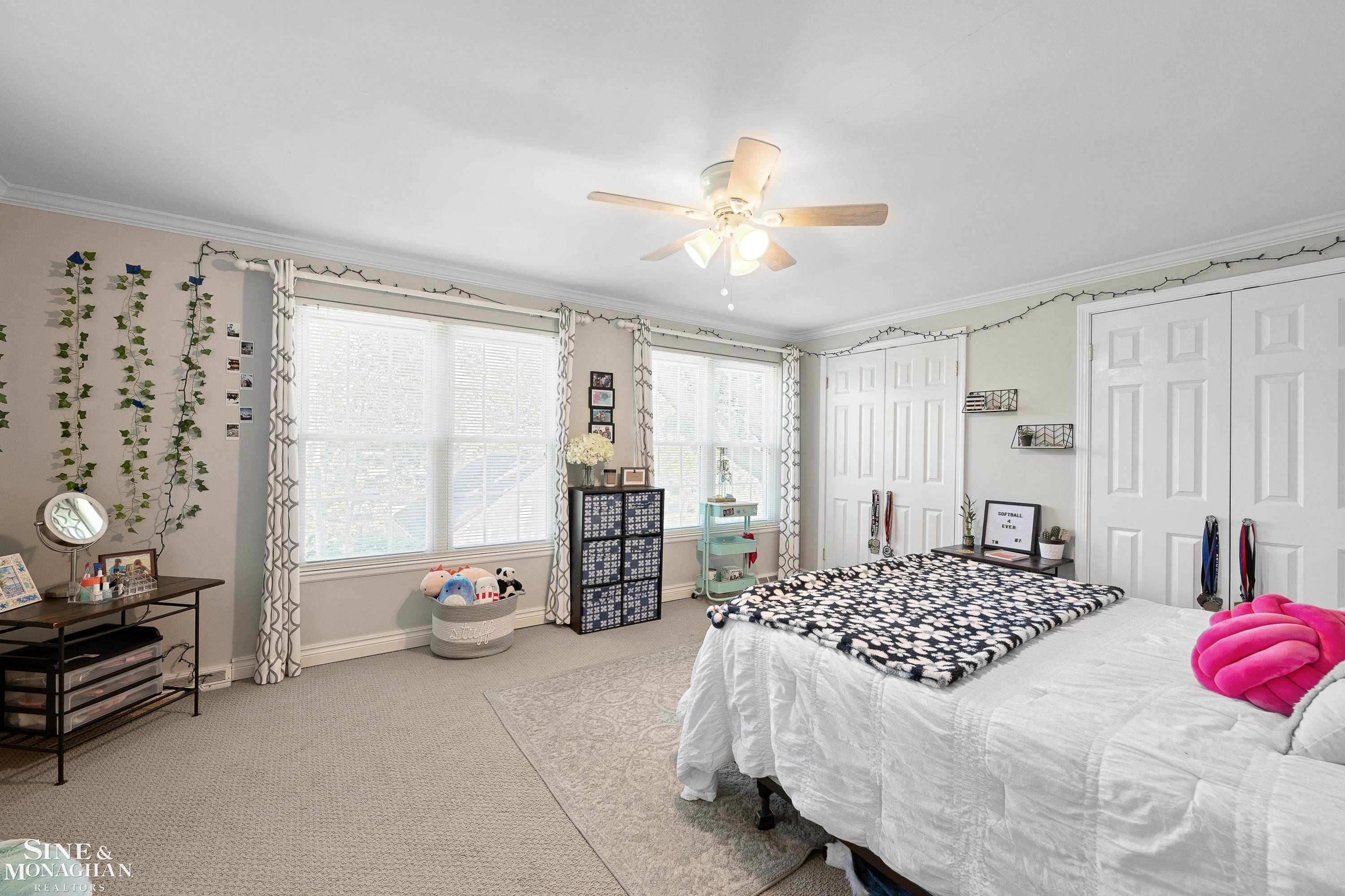 100 Roslyn Road Grosse Pointe Woods, MI 48236 - Photo 37 of 55