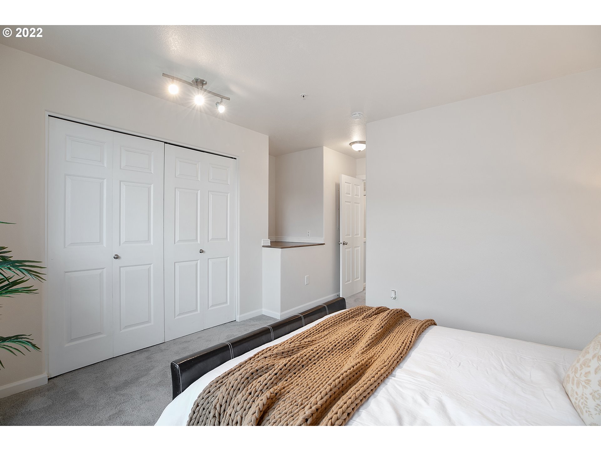 15200 Southwest Sparrow Loop, Unit 103 Beaverton, OR 97007 - Photo 17 of 28 Gallery Image 17