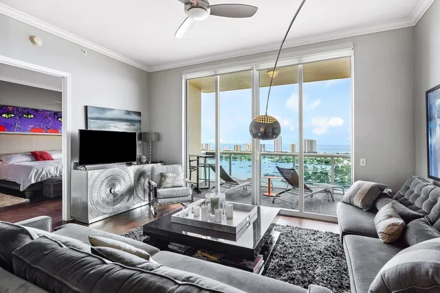 $5,250 | 2640 Lake Shore Drive, Unit 2609, Riviera Beach, FL 33404