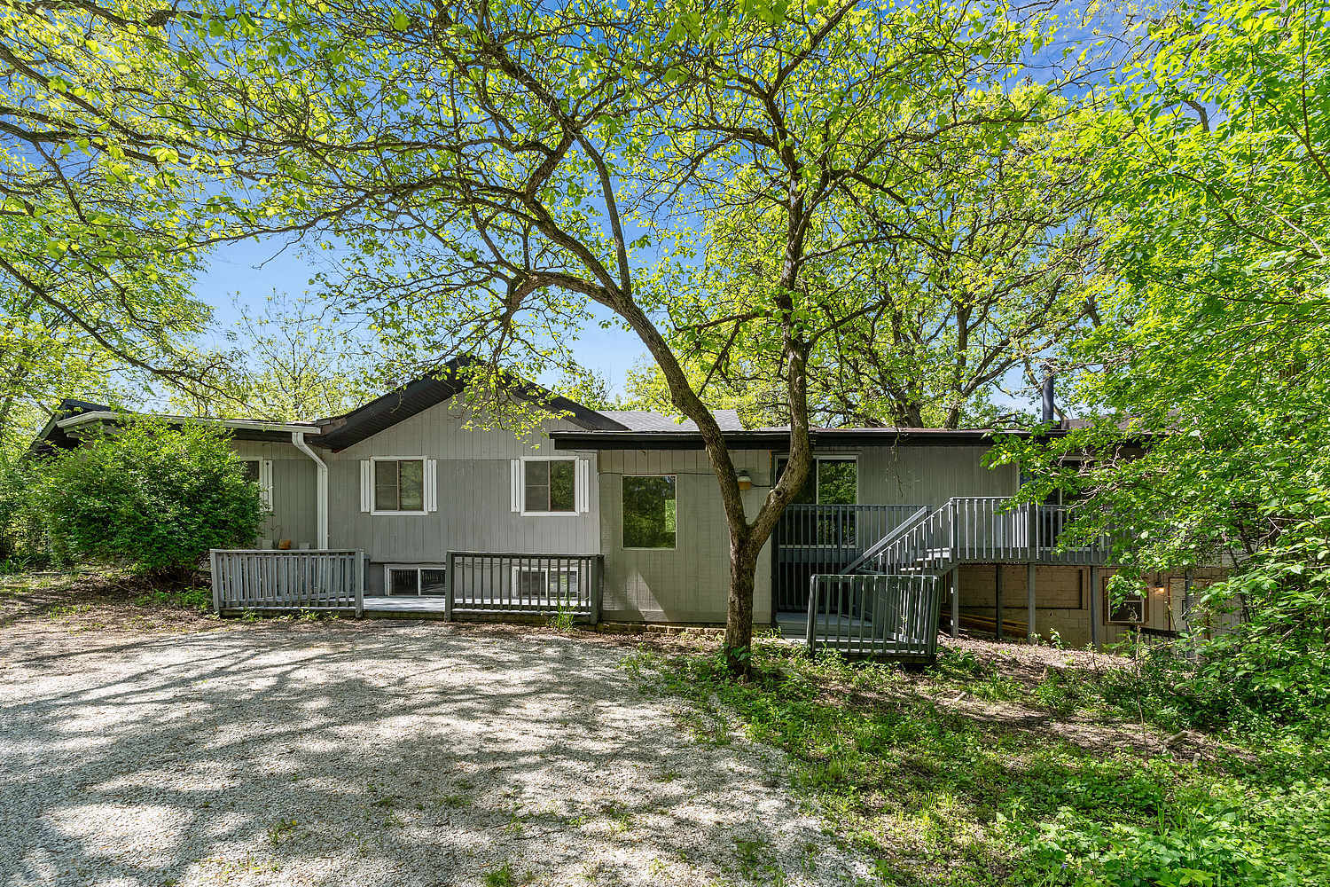 22930 Miller Road Steger, IL 60475 - Photo 1 of 24 Gallery Image 1