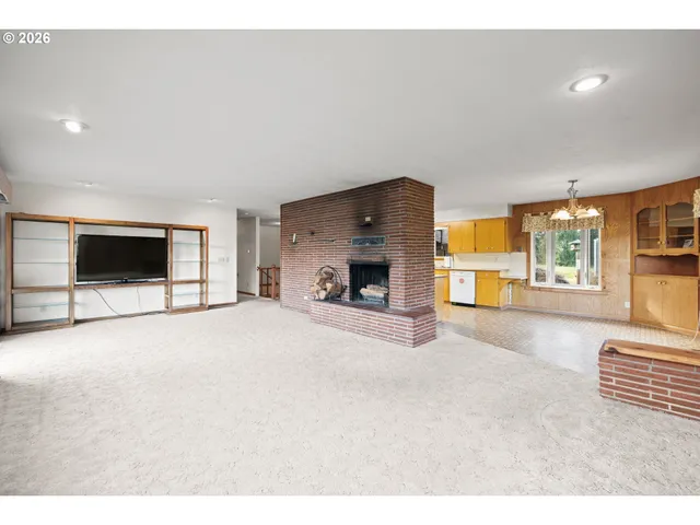 $1,150,000 | 6884 South Hansen Lane, Aurora, OR 97002