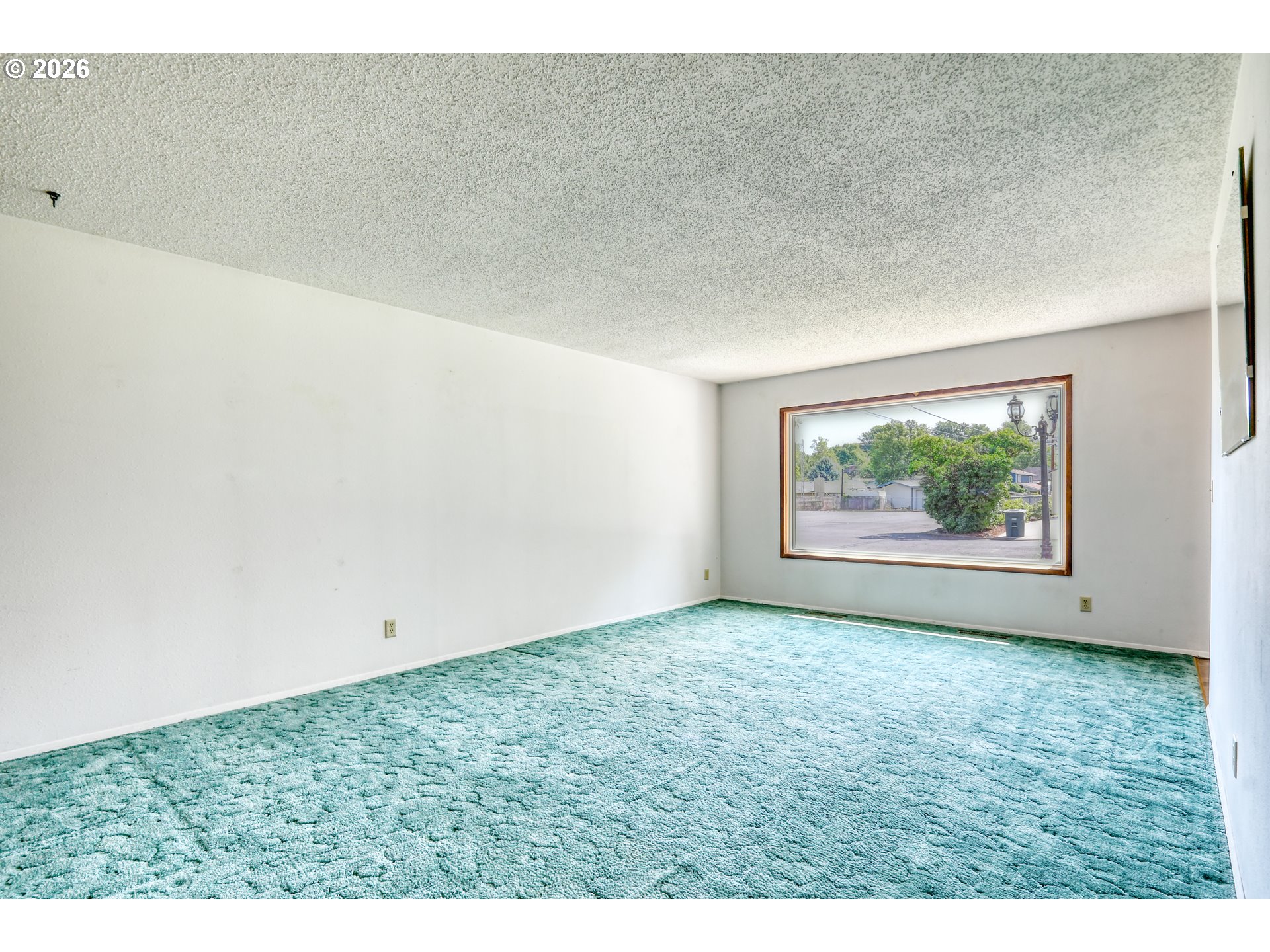 1303 Southwest 41st Street Pendleton, OR 97801 - Photo 5 of 38