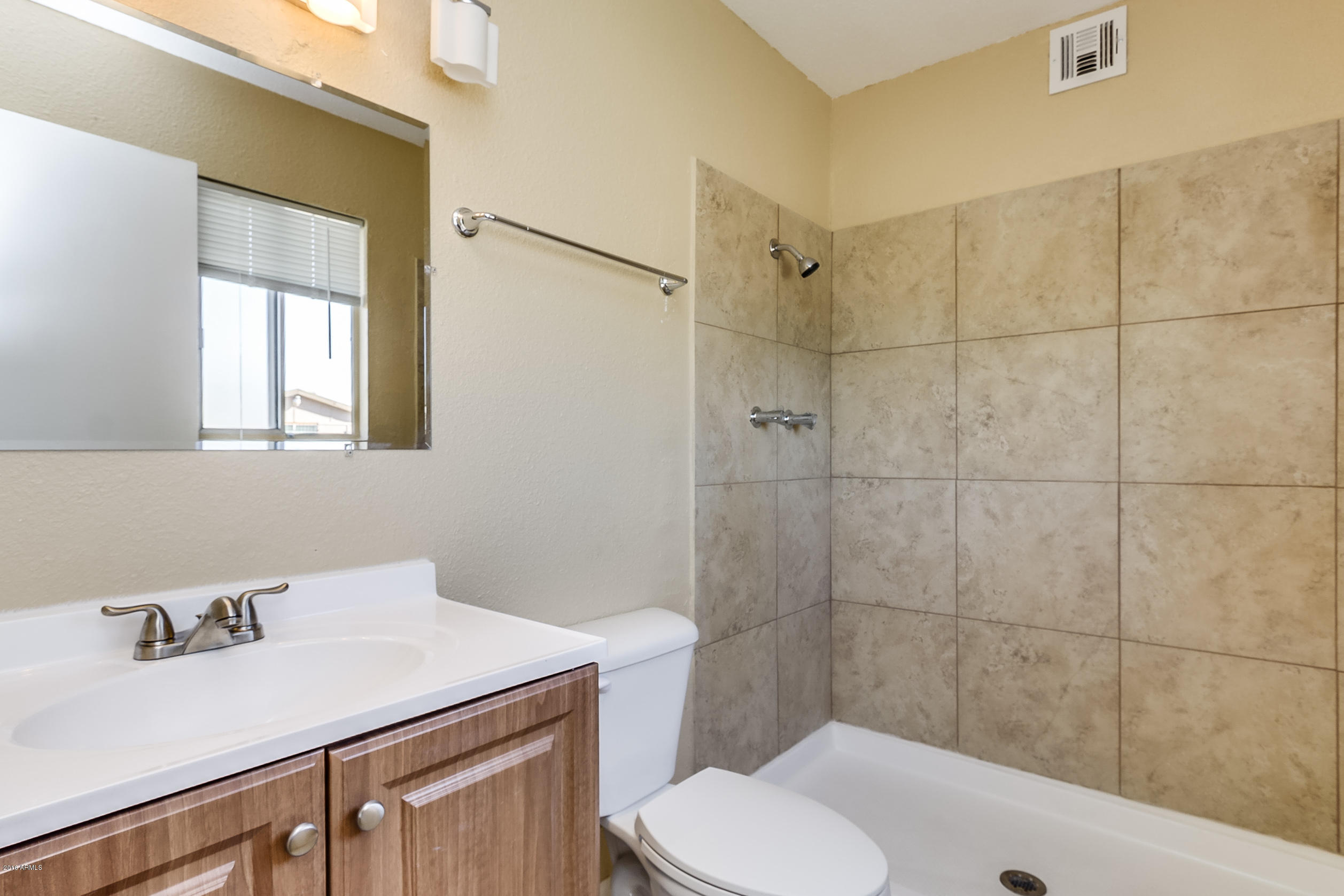 8614 West Piccadilly Road Phoenix, AZ 85037 - Photo 18 of 29 Picadilly - 028