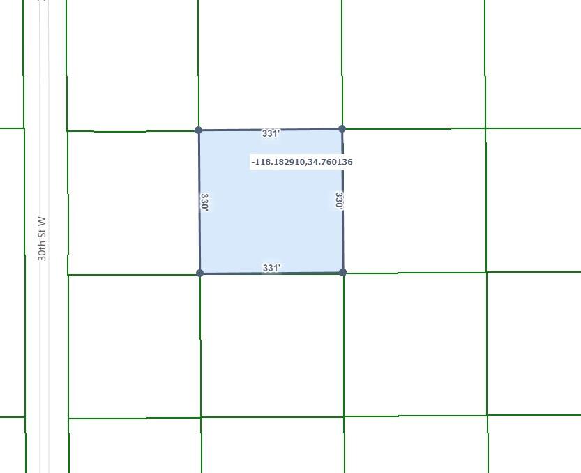 E2 28th Street West Lancaster, CA 93536 - Photo 11 of 12 a close up of a refrigerator