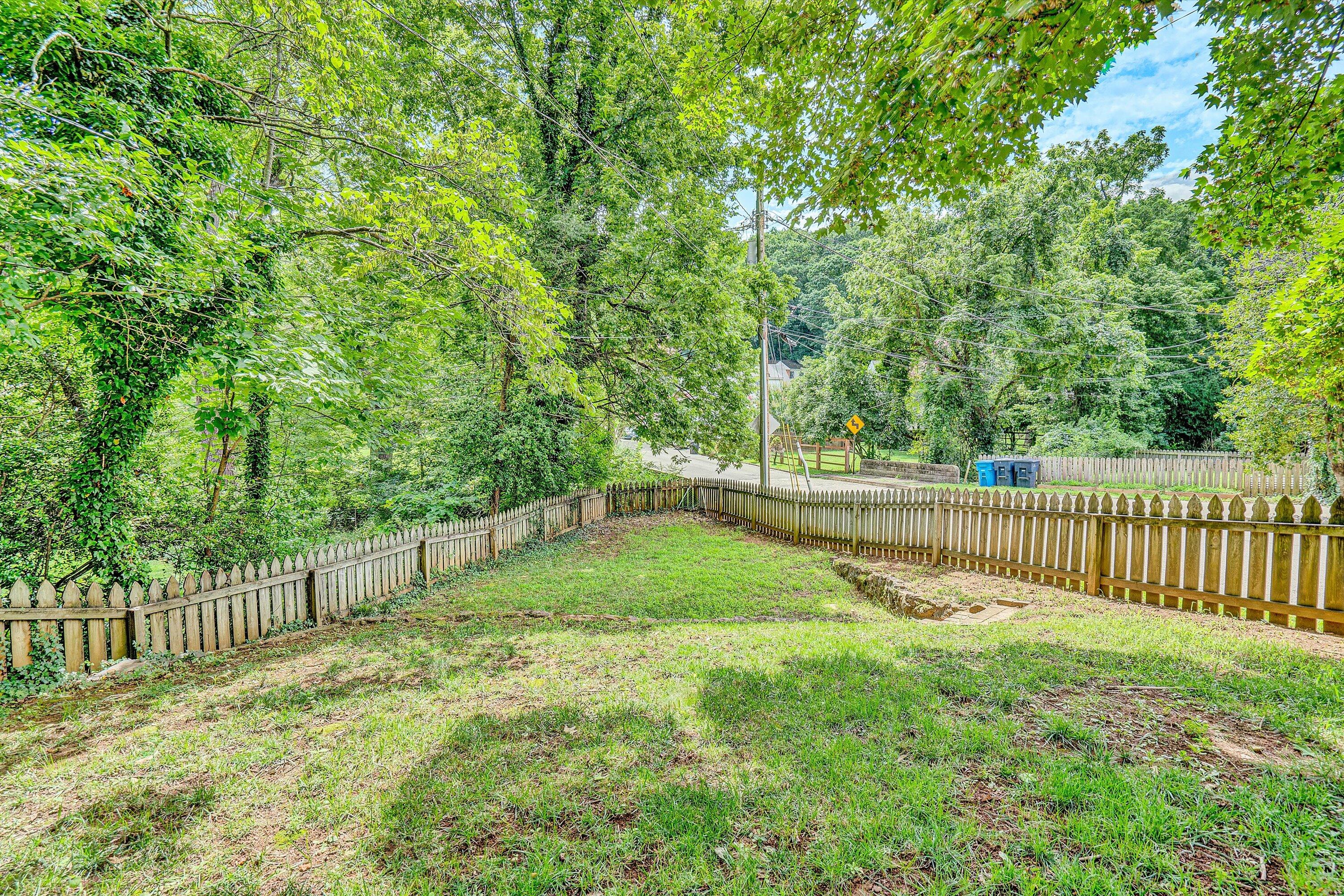 2118 Mt Vernon Road Southwest Roanoke, VA 24015 - Photo 49 of 53 a view of a fence