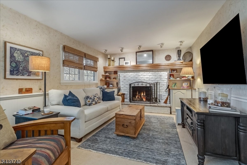 33 Pinkneyville Road Sparta, NJ 07871 - Photo 17 of 35