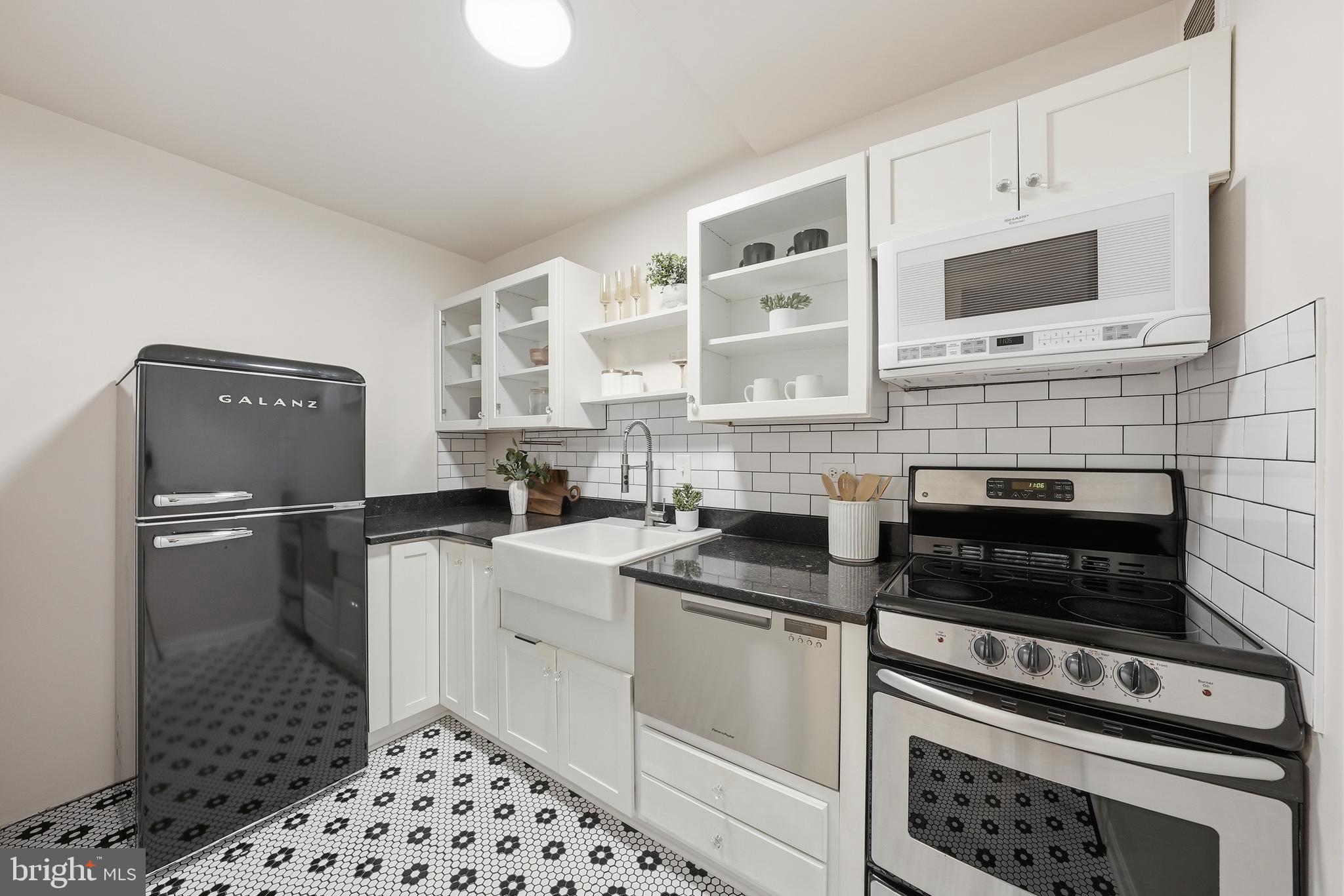 1301 Delaware Avenue Southwest, Unit N110 Washington, DC 20024 - Photo 6 of 27