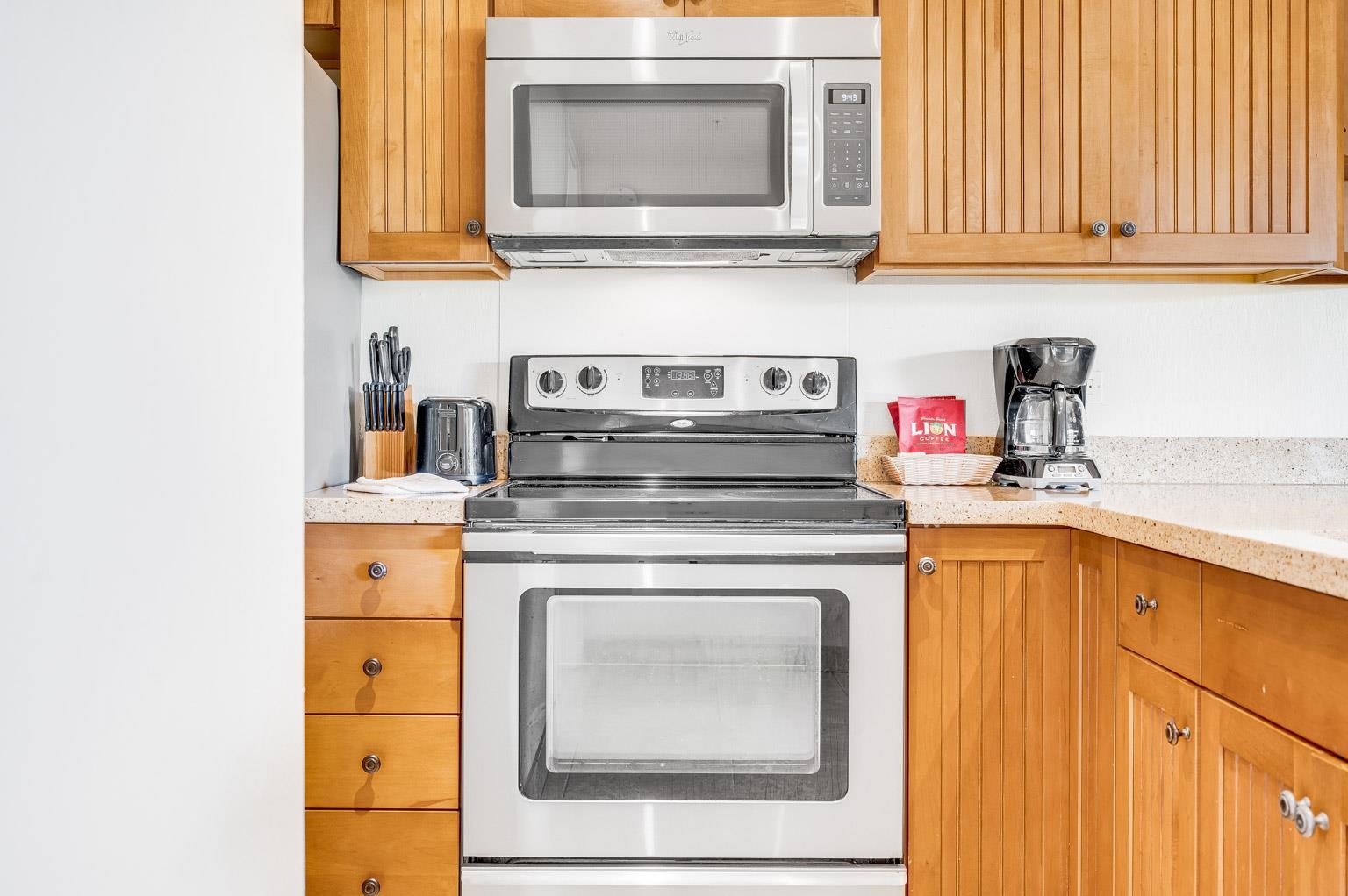 3445 Lower Honoapiilani Road, Unit 322 Lahaina, HI 96761 - Photo 12 of 48