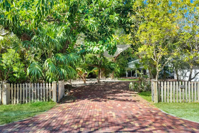 $1,479,000 | 145 Plantation Boulevard, Islamorada, FL 33036