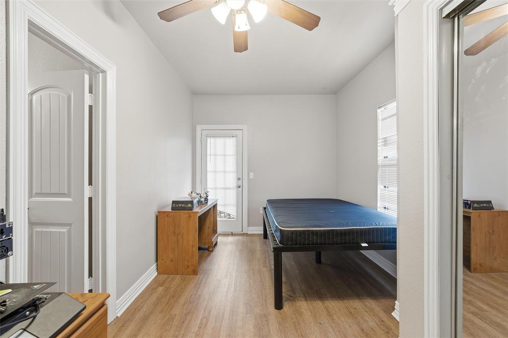2410 South 2nd Street, Unit 737 Waco, TX 76706 - Photo 27 of 40 bedroom 4 with ensuite bathroom