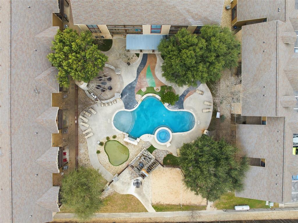 2410 South 2nd Street, Unit 737 Waco, TX 76706 - Photo 32 of 40 community pool, amenities, putting green, sand volleyball court, cabana
