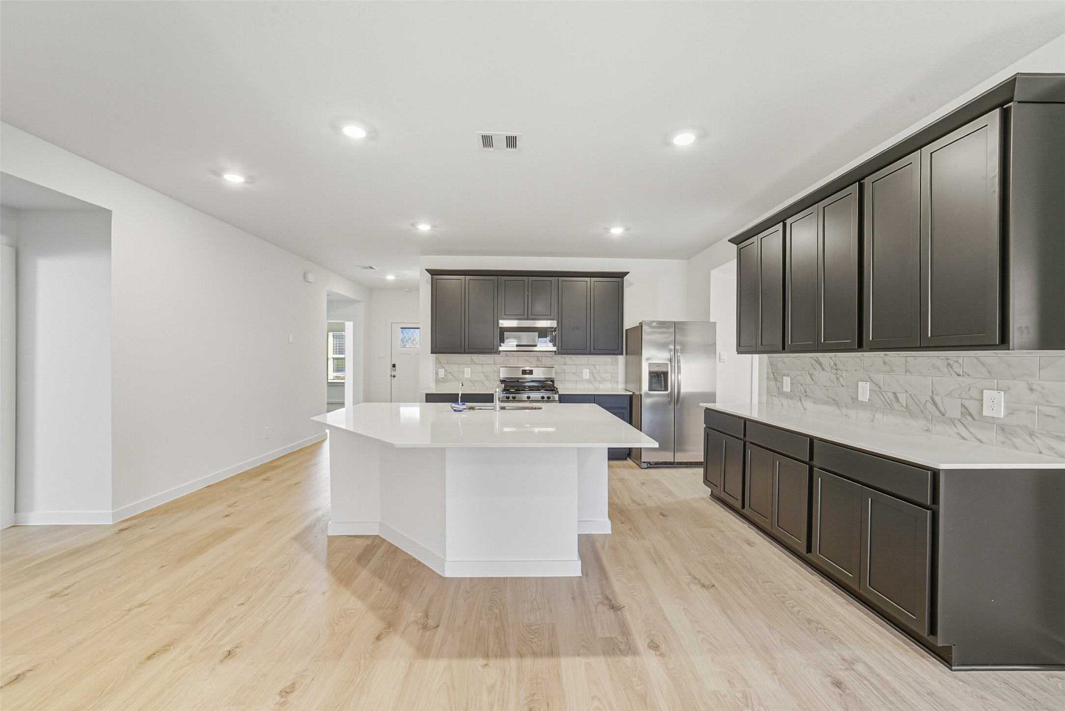 4322 Camden Lakes Street Fulshear, TX 77494 - Photo 4 of 28