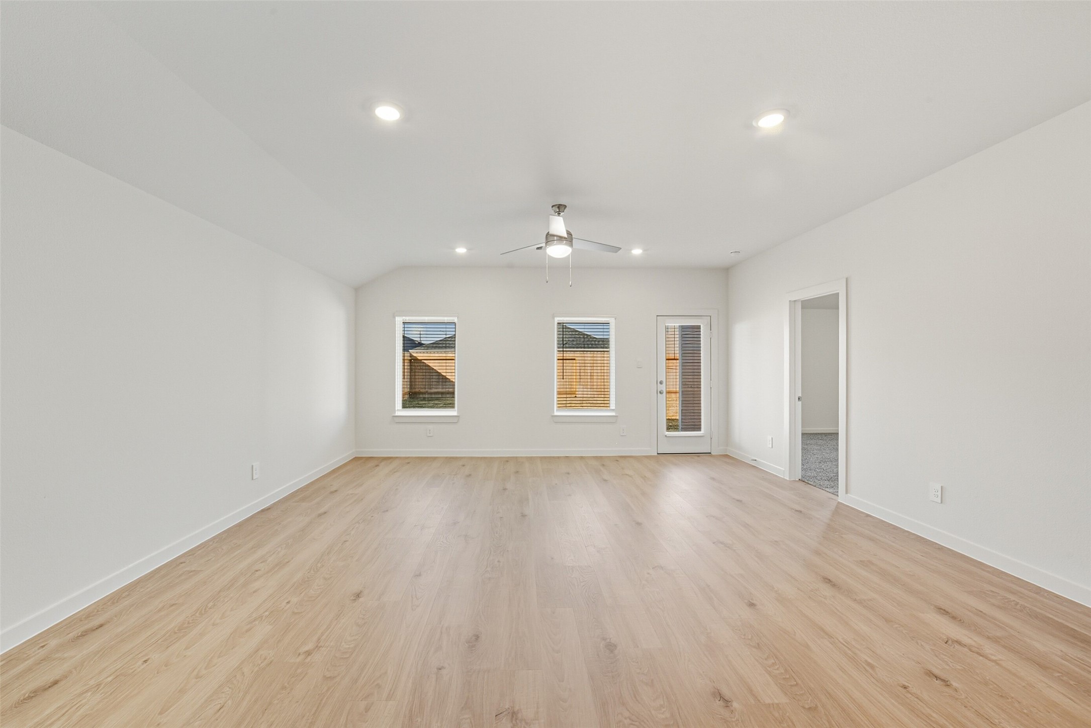 4322 Camden Lakes Street Fulshear, TX 77494 - Photo 5 of 28