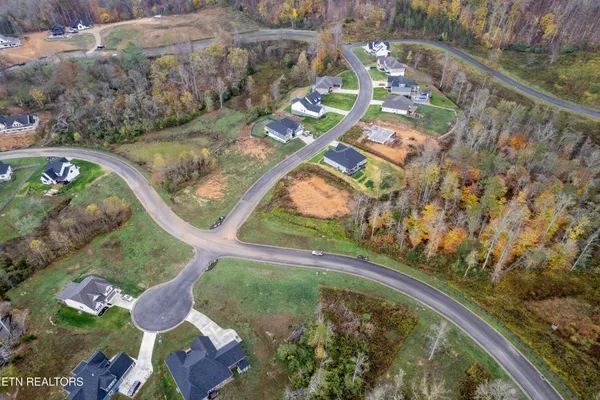 $860,000 | 162 Frst Crk Parkway, Oak Ridge, TN 37830