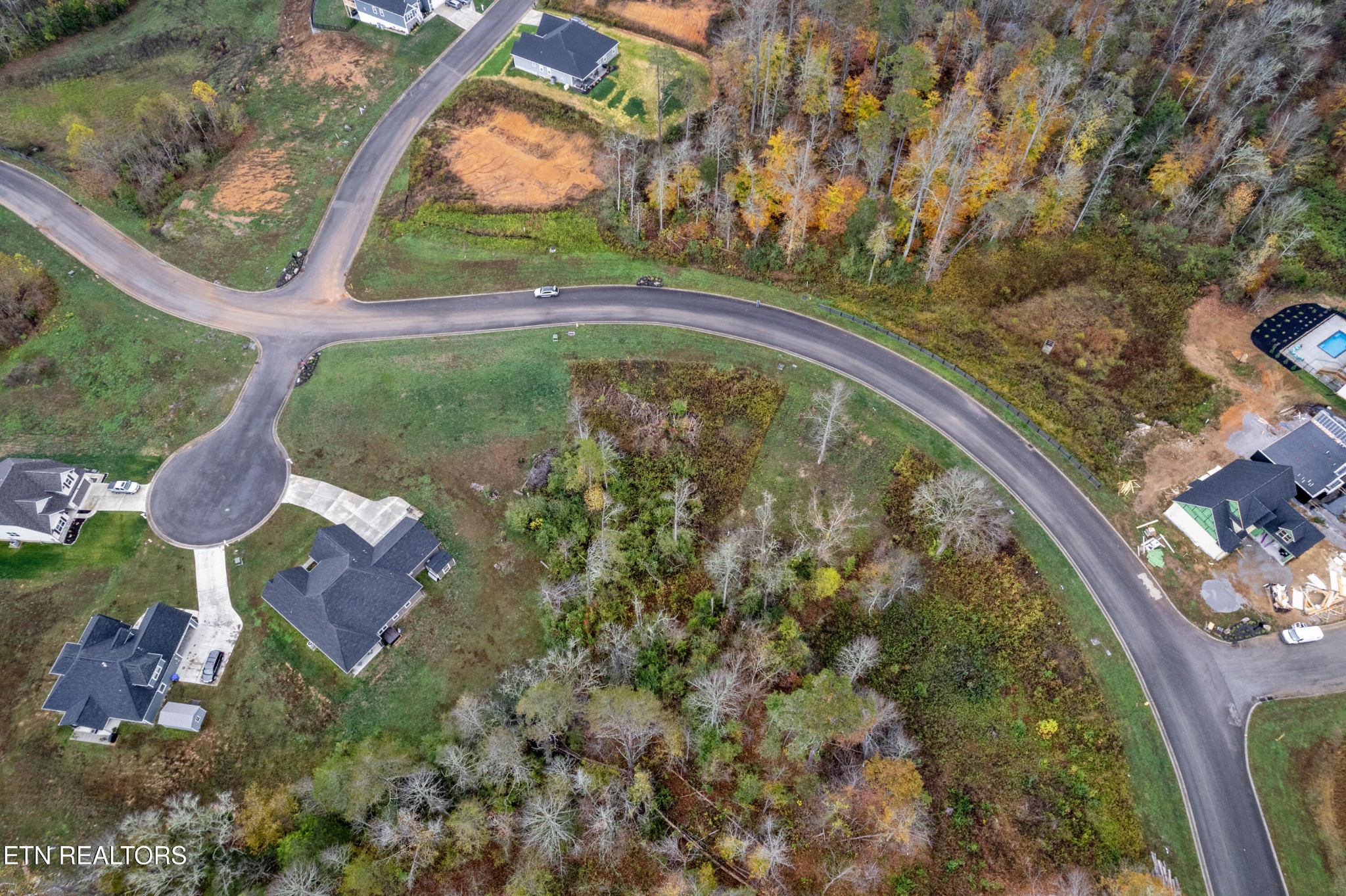 162 Frst Crk Parkway Oak Ridge, TN 37830 - Photo 10 of 10 a view of swimming pool with a garden